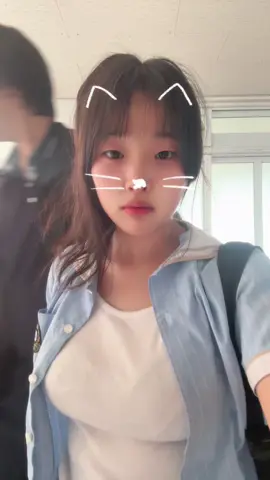 이상형이 바꼇ㄷ다. 내가 멀 해도 이뻐해주는 사람으로