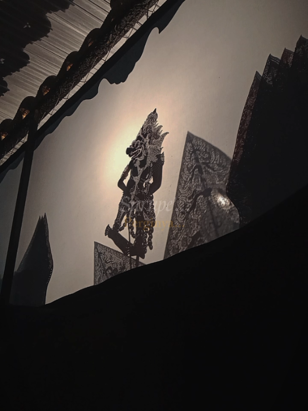 Yen Mati Pundi Surupe Kiyahi? 🥀🥀 song: Cuplikan Dari Bedhaya  Ketawang #CapCut #wayangkulit #bedhayaketawang #surakarta #surakarta24jam #buto #tarian #overlay #viral #bismilahfyp #fyp #klaten24jam #surakartans #bahanswmu #bahanstorymu #bahansw #jawatengah #wayang 