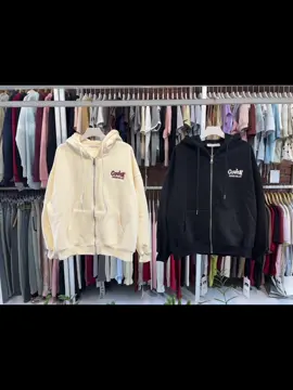 Zip Hoodie 📸✌🏻 (အထဲအနွေးပါ) #gracefashion #hoodie #ziphoodie #trendingvideo #trending #foryoupageofficiall #fyy #viral #foryoupage #fashion #foryou #fyp #myanmartiktok🇲🇲🇲🇲 #foryoupage❤️❤️ #tiktok #tgi #fypage 