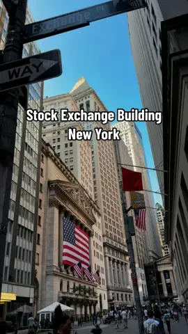 New York Stock Exchange Building | Wall Street New York | NYC | Manhattan #newyorkcity #travel #nycvlog #nyclife #newyorkmanhattan #nycphotographer #dearnewyork #wallstreet 