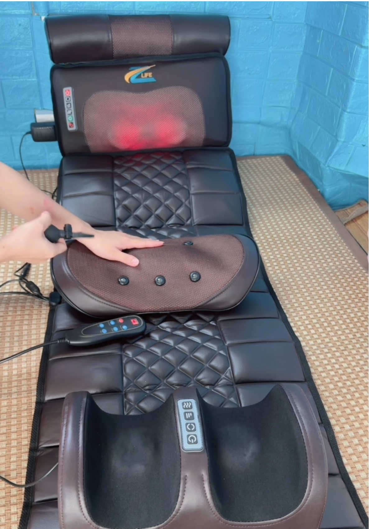 Đệm massage giảm đau mỏi vai gáy, giá chỉ hơn 1tr #demmassagetoanthan #demmassage #nemmassagetoanthan #matxacovaigay #demmassagez30 #suckhoe #xuhuong 