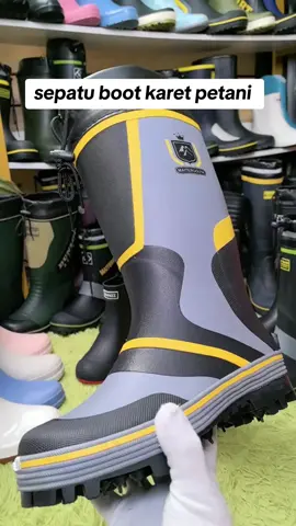 sepatu boot karet #sepatuboots #sepatuboot #tiktokshop 