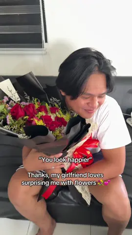 The most special gift a man could ever receive, and I was lucky enough to experience it💖💖💯 @sai  #girlfriend #couplestiktok #trending #youlookhappier #bestgift #special #flowers #bouquet #fyp 