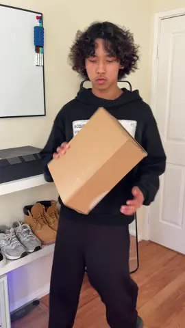 finnaly got a pair! shoe: asic gel kayano-14  (black and pure silver) #fyp #acquirestudio #OOTD #unboxing #asics 