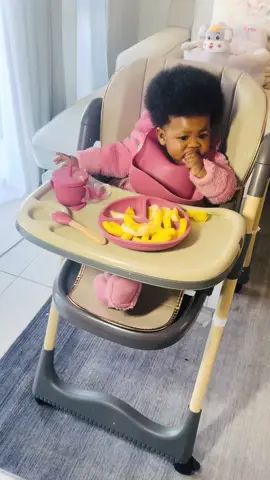 Snack time with Baby Enkosi              For me it’s the wiggles and crossing of legs  The Feeding High Chair and Set is from @little Bambino mm   #fyp #viral #creator #creatorsearchinsight #creatorsearchinsights #creatorpilotprogram #baby #kwamakata #firsttimemom #babysnack #babygirl 