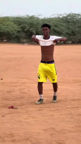 #CapCut Balwadeydah ⚽️🫶#somalitiktok #zacidinho10 #football #kenyantiktok🇰🇪 #ifo #xawaadle #xawaadle_mohamett_🇸🇧_🐅_🔫 #pppppppppppppppp #somalitiktok 