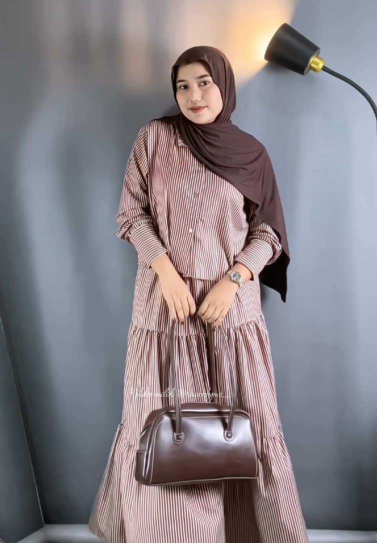 Finally nemu oneset lucuu under 50k🫶🏻🤎#onesetrok #setelanwanita #claraoneset #outfitideas #onesetcrop #onesetkemeja #fyp 