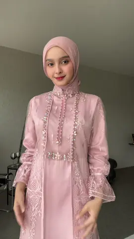 Co di saat live ada iskon sampai 50% loh guys🥰#gamisfypシ゚viral #hijablabel_hl #gamiskondangan #dresskondangan 