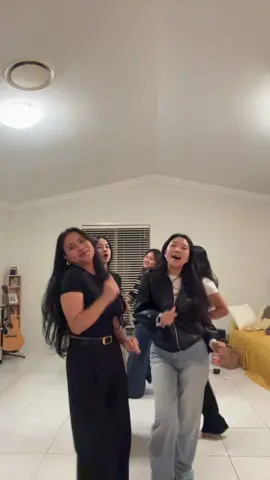 Muje toh teri lat lag gaye 💋@Rabina Rai #goviral #fyp #viral #dance @swornimagurung @🧚🏼‍♀️💫 