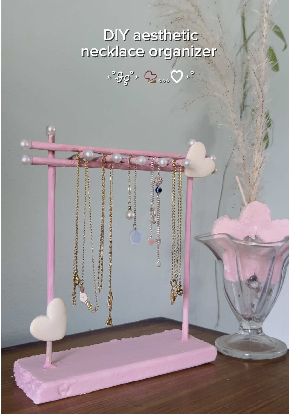 #DIY #aesthethicdiy #necklaceorganizer #necklaceholder #diynecklaceorgranizer #diynecklaceholder #pink #manasi💋 #me💃🏻❣️ #aesthetic @dara @Jyoti subba @Vishnu Chaudhary @Jyoti Subba @Ere.Mika ₊˚ ❀ 