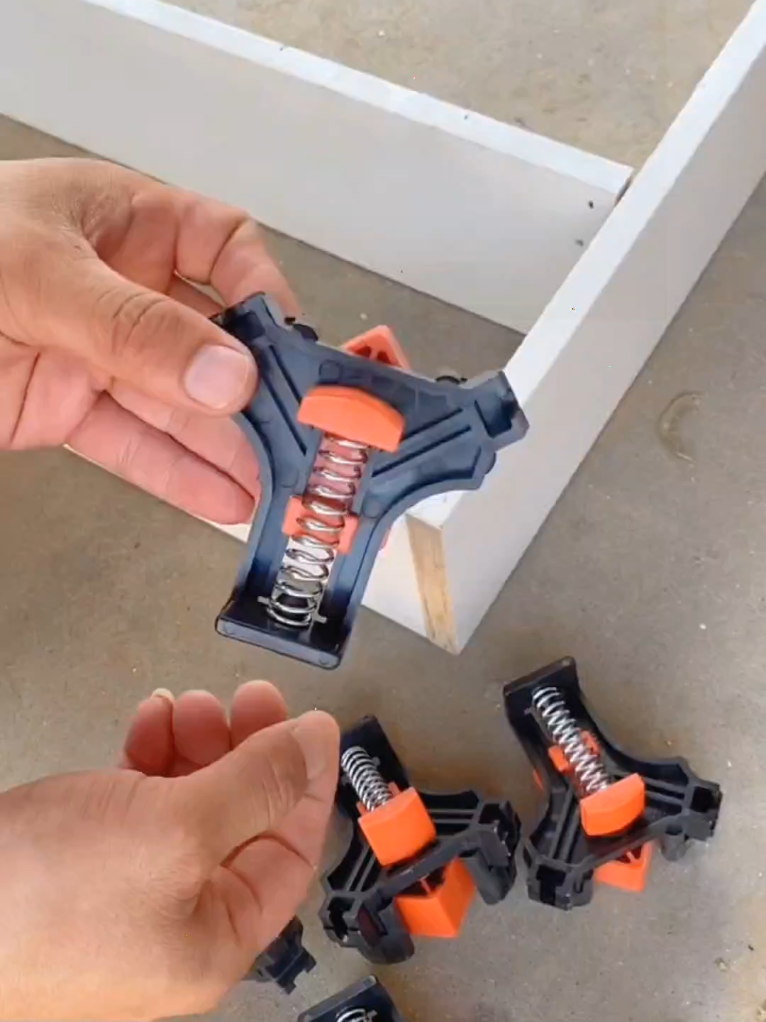 Carpentry Right Angle Clamp 90 Degree Retainer Photo Frame Clip Picture Frame Clamp Power Spring Group Clamp # Woodworking