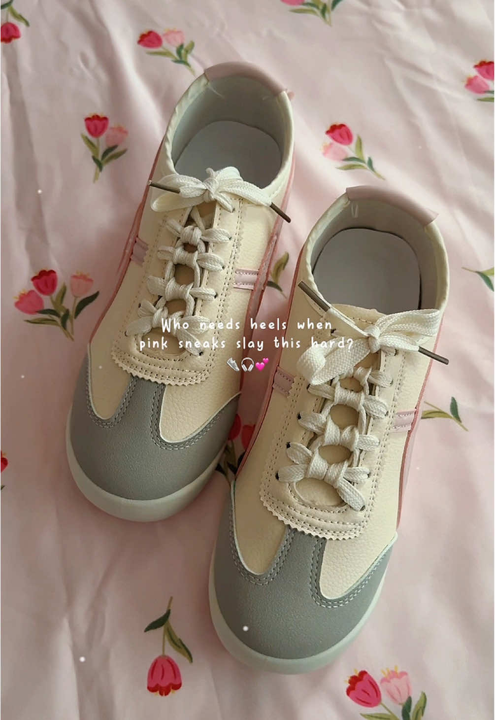 Pink kicks for sweet girls 💖👟 #shoes #sneakers #coquette #aesthetic #fyp 