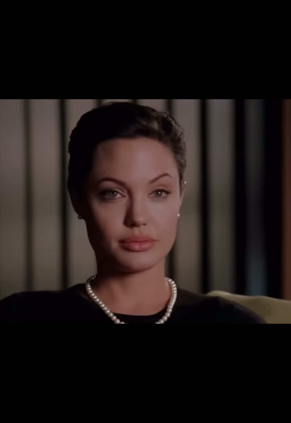 #angelinajolie #motivation #confidentwomen #girlboss #feminineenergy #selfrespect #foryou #viralvideo #darkfeminine #fyp 