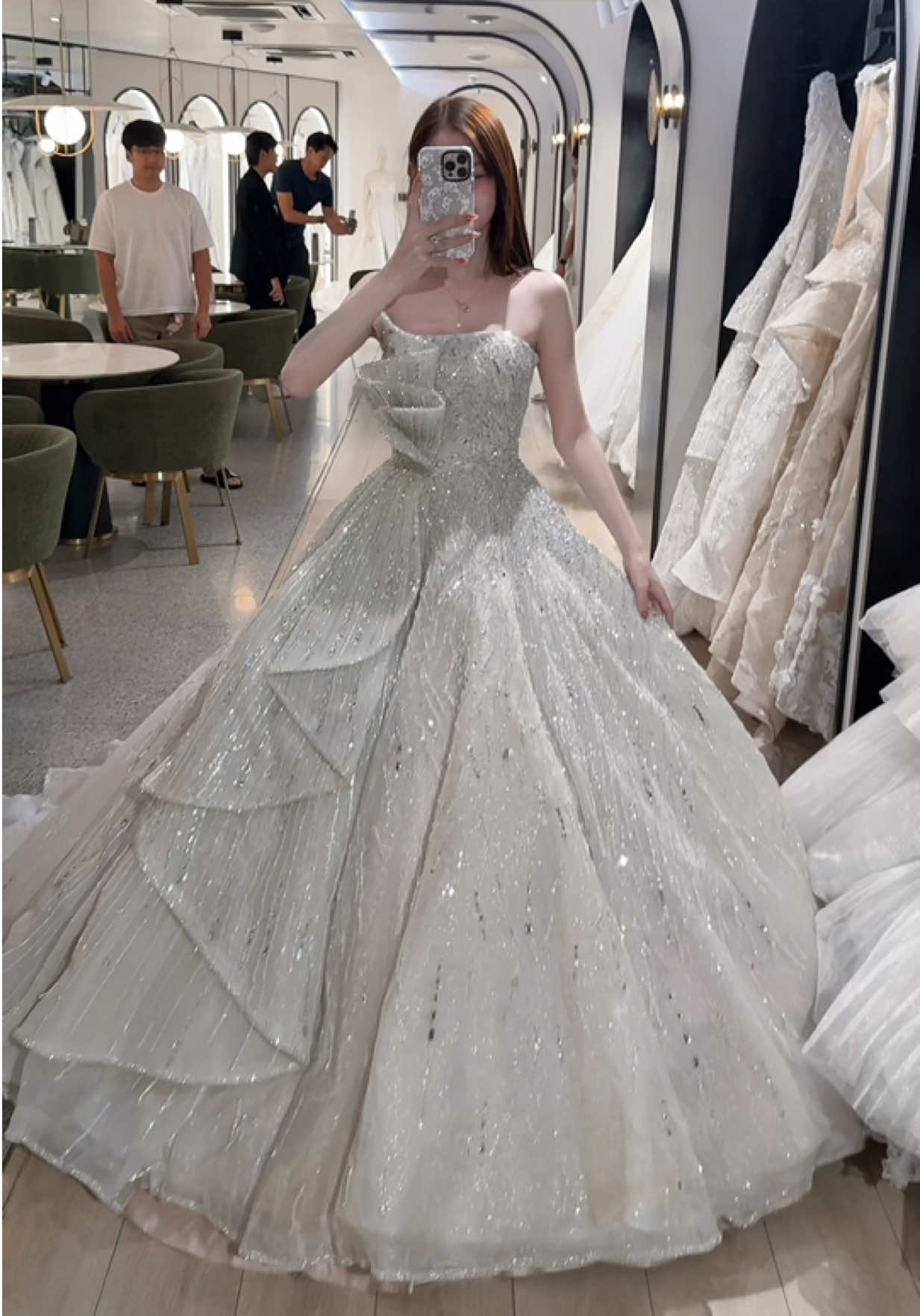 เลือกไม่ได้เลย สวยทุกชุด 😍 #moniquewedding #monique #ชุดแต่งงาน #ลองชุดแต่งงาน #เตรียมแต่งงาน #เจ้าสาว #งานแต่ง @Monique 