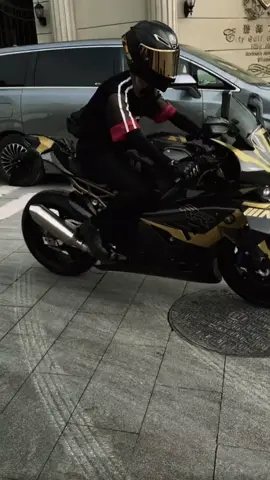 Hàng lái mô tô 😎#zuohang #tahang_zuohang_左航_🥟 #topdanglucthieunien 