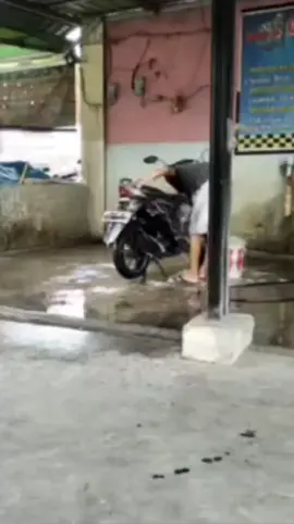ya... namanya juga optimis.. bangun ajah mimpimu dulu..mengkhayal yang pasti pasti aja... #funnyvideo #quotestory #fyp #tiktokviral 