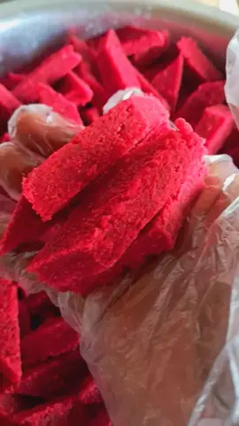 Coconut kashata 😋 Wholesale 100pcs is Ksh.1300 📌Nairobi  📞0723 402 506  #viralvideos #fyp #254 #tanzaniatiktok #swahilitiktok #nairobitiktokers 