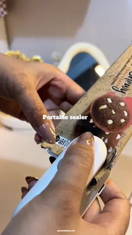 This portable sealer is a must have! #portablesealer #sealer #minisealer 