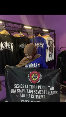 Semesta tidak perlu tau dia siapa . Tapi semesta harus tau dia istimewa ❤️‍🔥 #kerasakti_fighter #ksf_merch #fyp #ikspikerasakti #fypシ #ksfmerch 