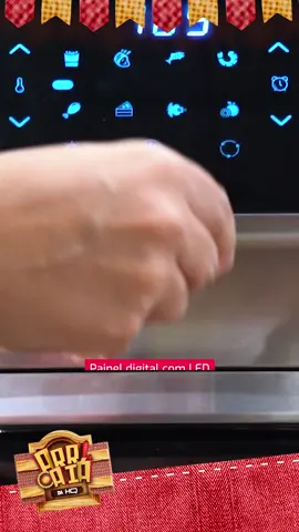 ✨ Tá sem tempo, mas não abre mão de uma comida gostosa? Com a Air Fryer HQ de 7 litros, você prepara tudo rapidinho, sem óleo e com muito sabor! 😋🍟 ✔️ Capacidade ideal pra família ✔️ Visor digital moderno ✔️ Praticidade na sua rotina 📦 Garanta a sua no nosso e-commerce! #HQParaTodosOsMomentos #AirFryer #FritadeiraSemÓleo