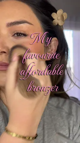 Smooth, blendable and only $15 sorryyyyy what!? Australis Fresh & Flawless Bronzer @australiscosmetics @pricelineau @chemistwarehouseaus  #drugstorebeauty #affordablemakeup #budgetbeauty #beautycreator #beautyreels #whatibought #australiscosmetics #BeautyTok 