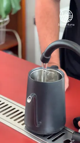 dibuat tanpa buru buru, dinikmati tanpa drama, manual brew is a whole mood🤗🙌🏻! #sudutkotarangkasbitung #rangkasbitungbanten #barista #foryou 