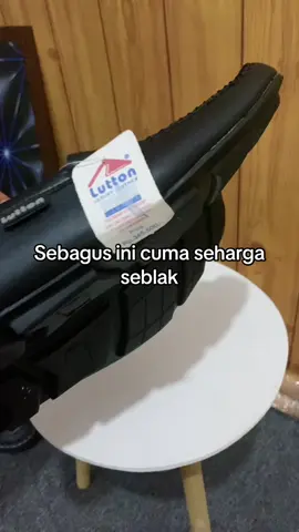 Sepatu pantofel hitam 