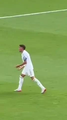 El enfado de Fede Valverde durante el partido contra el PSG #tiktokfootballacademy #realmadrid #halamadrid #fedevalverde #fyp 