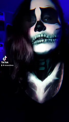 If that’s what it takes for me to look in the mirror… #kasolinecosplays #notoriousmonstroas 