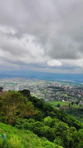 သာယာလှပတဲ့ ရှုခင်းလေး 🏞️ တောင်ကြီးမြို့ပေါ်ကနေ မြင်ရတဲ့ မြင်ကွင်း 🏕️ #fyp #taunggyi #myanmar #twobrothers_tgi 