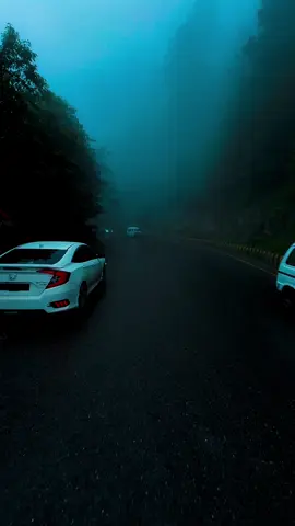 Moon soon in nathiya 😍😍🥀❤️ . . . . . . . . #murree #nathiya #gpo #abbottabad #weather #Love #hondacivic #islamabad #car #rain 