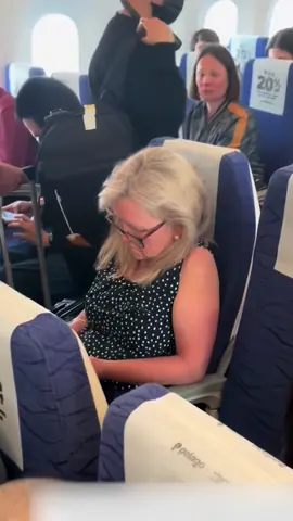 She Didn_t Recognize Her Own Daughter on the Plane ✈️