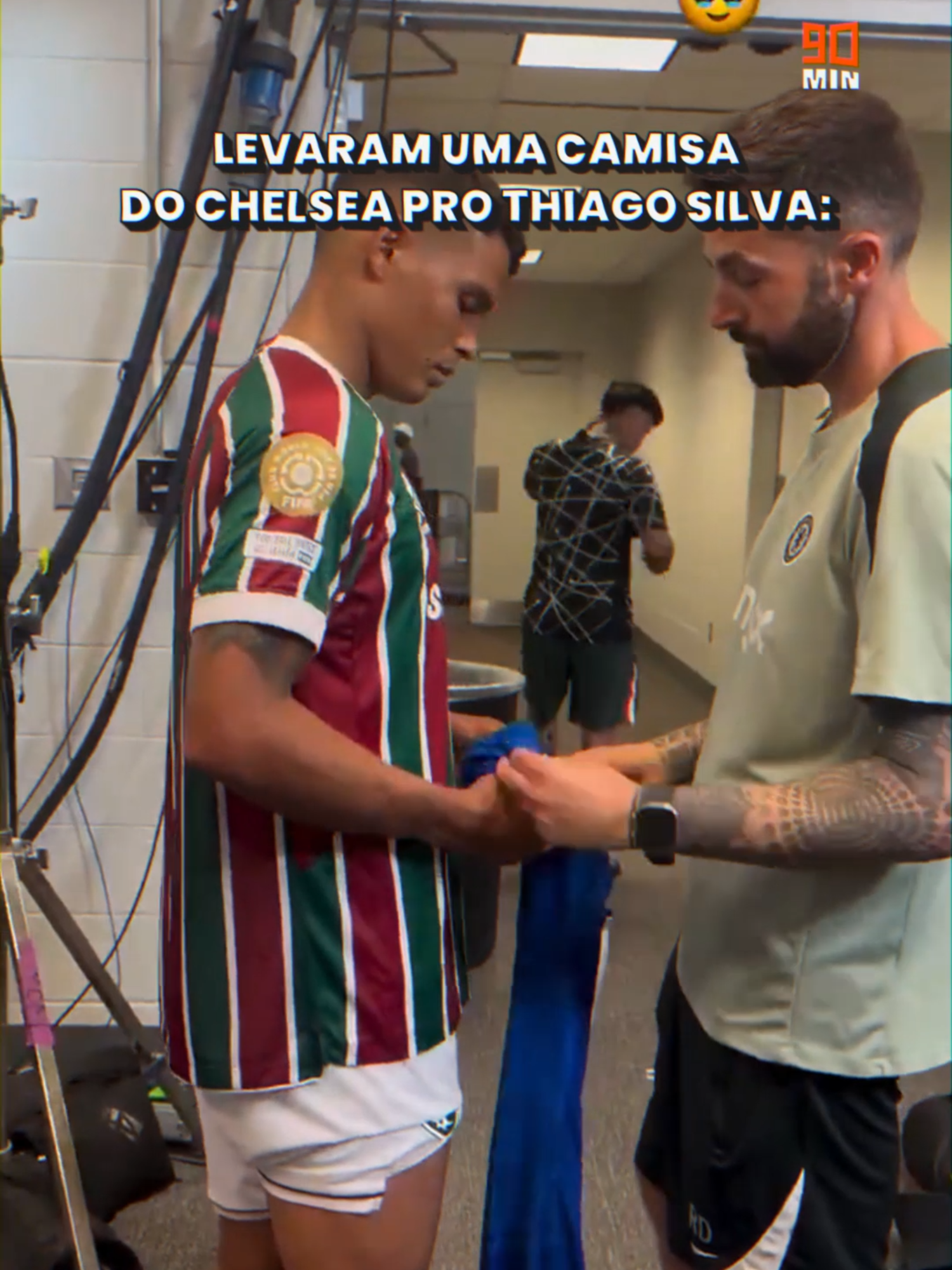 Ele é muito ídolo, né? 🥹 🎥: X/MattyFC__ #thiagosilva #chelsea #chelseafc #futebol #fluminense #copadomundodeclubes #mundial #mundialdeclubesfifa #futebolmeme #futebolmemesbrasil #futebolmemes #futebolzoeira #futebolzoeiro #fifacwc #tiktokesportes #tiktoksports