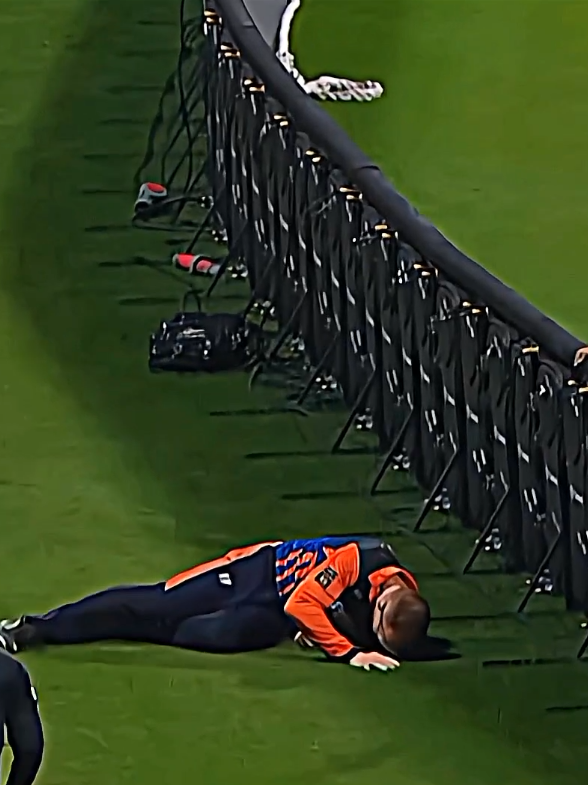Top Very Funny🤣 Moments  😂🏏. follow 👉 @𝗣𝗥𝗜𝗠𝗘 𝗠𝗢𝗩𝗜𝗘𝗦 ✨  #cricket #abdedits #cricketlover #cricketworldcup #ipl2025 #psl2025 #bpl2025 #championtrophy2025 #bbl2025 #babarazam #viratkohli #viral #trending #fyp #foryoupage #foryou 