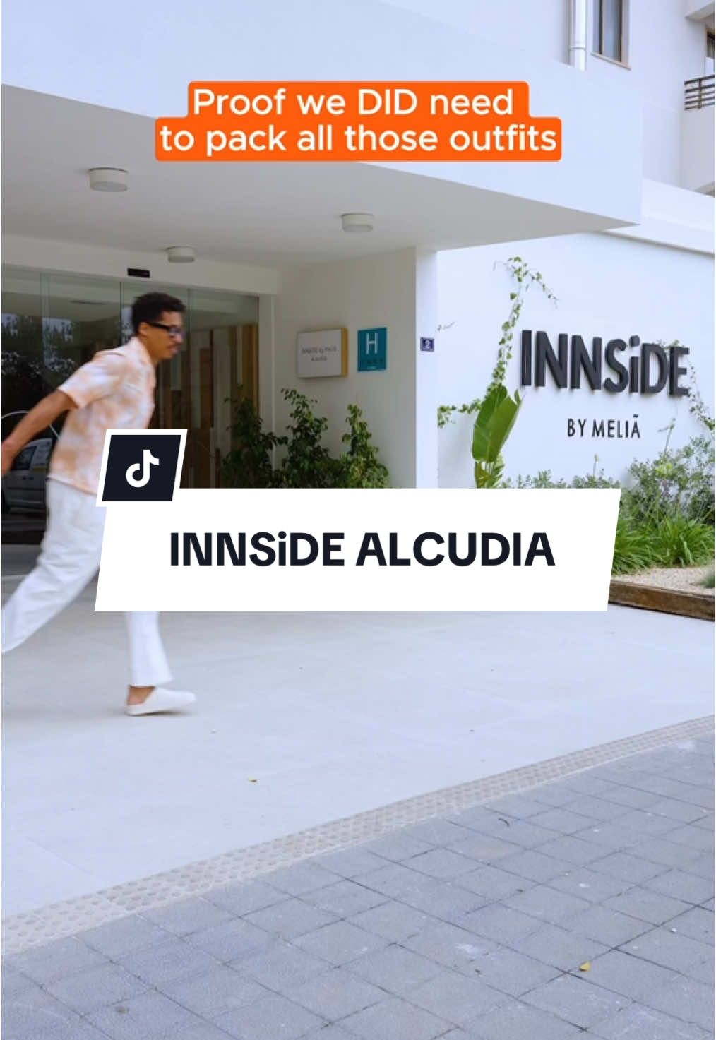 The content you film when you pack ALL your fave clothes for #INNSiDEAlcudia #StayCurious #Alcudia #Mallorca #Fashion