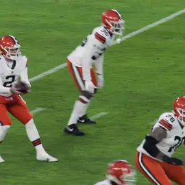 peanut butter in a cup // @Nate Wiggins 2️⃣ \\. #fyp #fypシ #viral #trending #explore #edit #mixtape #mix #natewiggins #ravens 