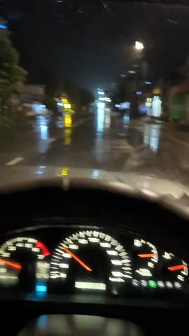 ဘယ်သွားရမှန်မသိ စိတ်ညစ်လို့ကားပတ်မောင်း#titokmyanmar #fyp #foryoupage 