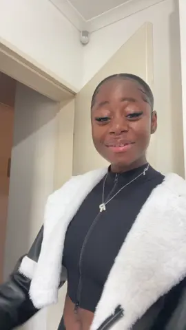 Apa uchivhurika zvechi benzi benzi 😩🧠🤏🏽 #bazookermusharukwa #zimsatiktok🇿🇼🇿🇦 #foryoupage #zimtiktokers🇿🇼🇿🇼🇿🇼 #fyp #trendingvideo #dancehall #zimdancehall #fypシ゚ #zimbabwetiktok🇿🇼🇿🇼🇿🇼🇿🇼 