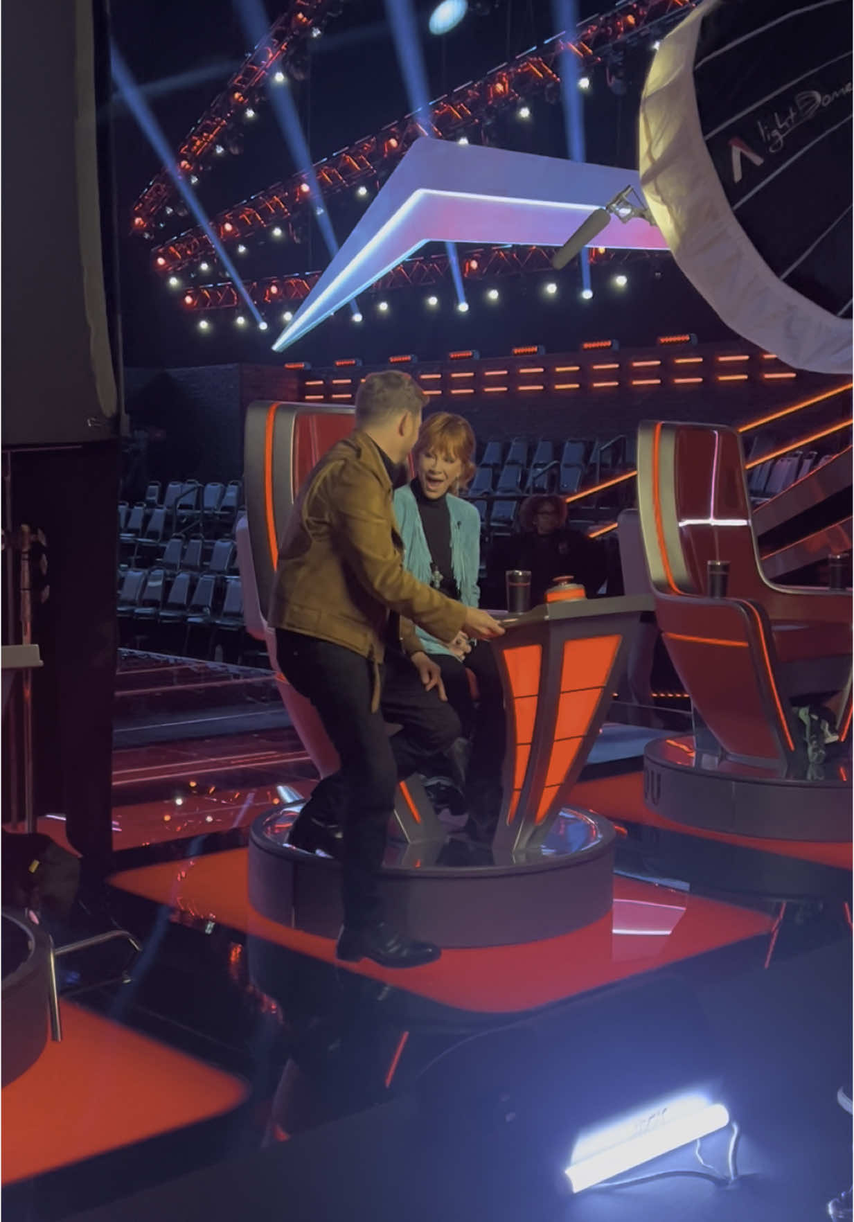 Reba is the Queen of everything! She never tells me to get lost even when I interrupt her interviews. ❤️ 👸 @NBC's The Voice @Reba McEntire 