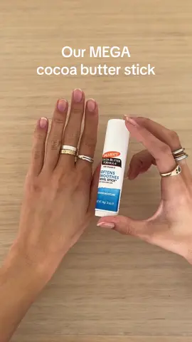 Our Cocoa Butter Swivel stick is around 3x BIGGER with over 3x more reasons to use it than other lip balms, and it smells amazing 😉🧡 #palmers #swivelstick #lipbalm #cocoabutter #BeautyOnTheGo