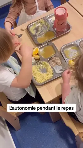 🍽️ À la crèche Paris 17 Lévis, l’autonomie se construit dès le plus jeune âge ! Aujourd’hui, nos petits apprennent à se servir, à manger seuls et à participer activement au repas 💪👶 Des gestes simples pour devenir grands, en toute confiance 💛 #AutonomieEnfant #LPCR #CrècheParis17 #RepasAutonome #ÉducationPositive #PetiteEnfance #Montessori #activiteenfant #creche 