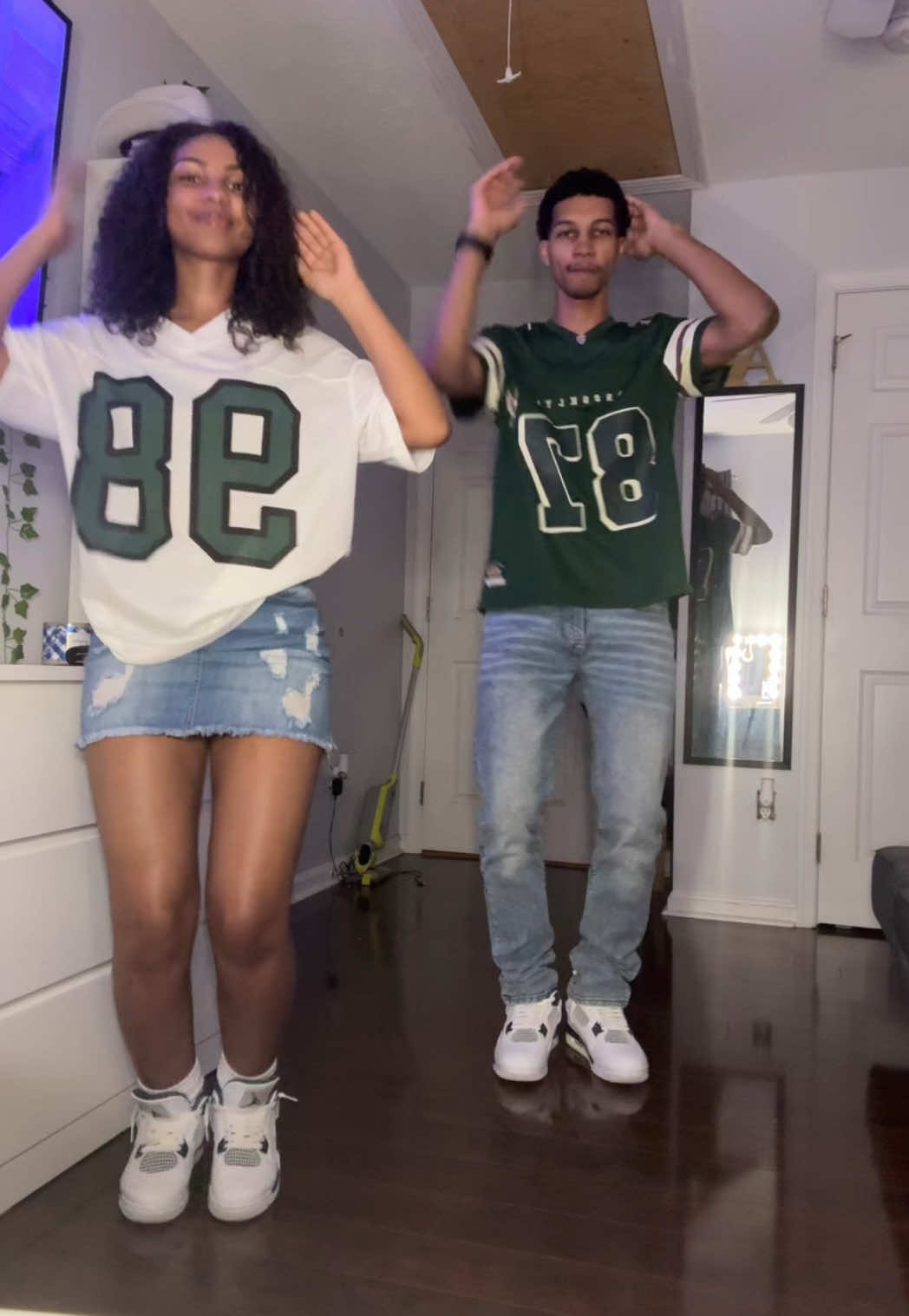 #fypシ゚viral #foryouu #virall #xyzbca #dance #brotherandsister 