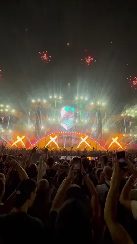 The ELF25 Opening Ceremony is now out on Youtube! Introducing: N.E.L.A. (Neural Entity for Love & Awakening) is a futuristic, heart-driven character symbolizing the connection between technology, nature, and human emotion. Originally just an observer of patterns and data, N.E.L.A. awakens through the energy of music, light, and the crowd — discovering emotions and resonance for the first time. Curious and playful, yet deeply emotional, N.E.L.A. becomes a bridge: between humans and machines, between feeling and logic, between individual and collective experience. At the heart of it all: Love resonates. #ELF25 #ELF26 #OpeningCeremony #FestivalSeason #FestivalSummer #ElectricLoveFestival #ElectricLoveOpening #ElectricLove #LoveResonates #foryou #fürdich #viral #EDMFestival 