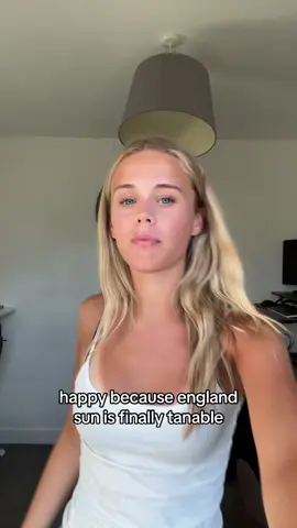 #tan #tanning #sun #england #holiday #blonde #fyp #viral #foryou #foryoupage #makethisviral #trending 