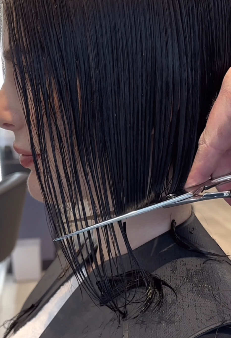 The power of a clean line, nothing beats it #bob #bobhaircut #hairtransformation #newlook #precisioncutting #hairartist #nunziosaviano #nshaircare #nychairstylist #foryoupage @Nunzio Saviano 