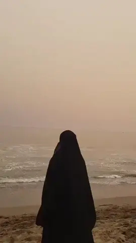 هیچ کەسێک لە شوێنی تۆ نەبووە و  نابێت و ئەزموونی هەست و بارودۆخی تۆی نەکردووە.. بۆیە گومان لە بڕیارەکانی خۆت مەکە بەهۆی بۆچوونی کەسانی ترەوە 🖤