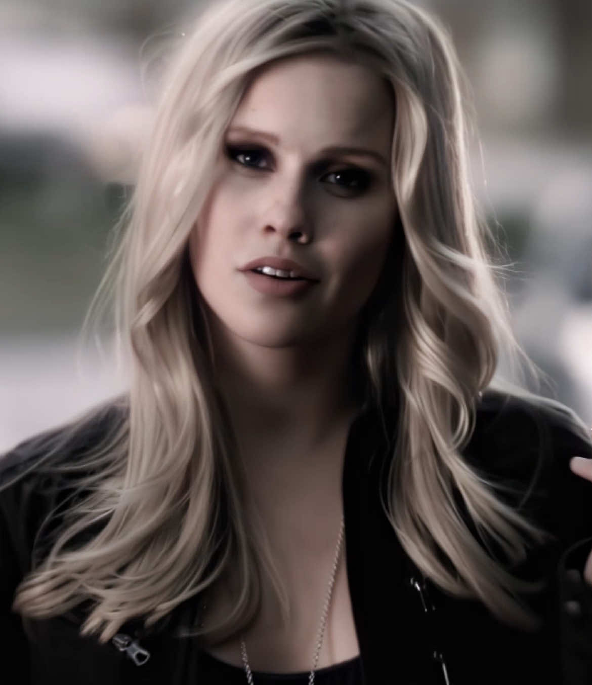 collab w @𝐜𝐡𝐫𝐢𝐬 (caroline) #rebekahmikaelson #rebekahmikaelsonedit #carolineforbes #carolineforbesedit #thevampirediaries #theoriginals #2s0ul  cc scorpiofeature  scenes carolincsga