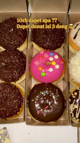 Donat isi 3 ini cuma 10rb.n aja. Yuk di order 🫠 #donut #donat #baking #donattopping #donatkentang 