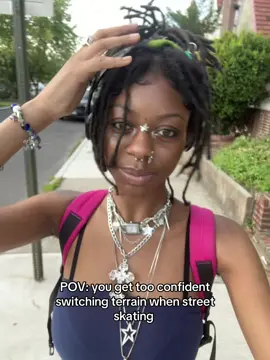 😭 I need to stop underestimating the ground #fyp #fypシ゚viral #rollerskating #skatergirl #viral #streetskate #skatefail #fall 