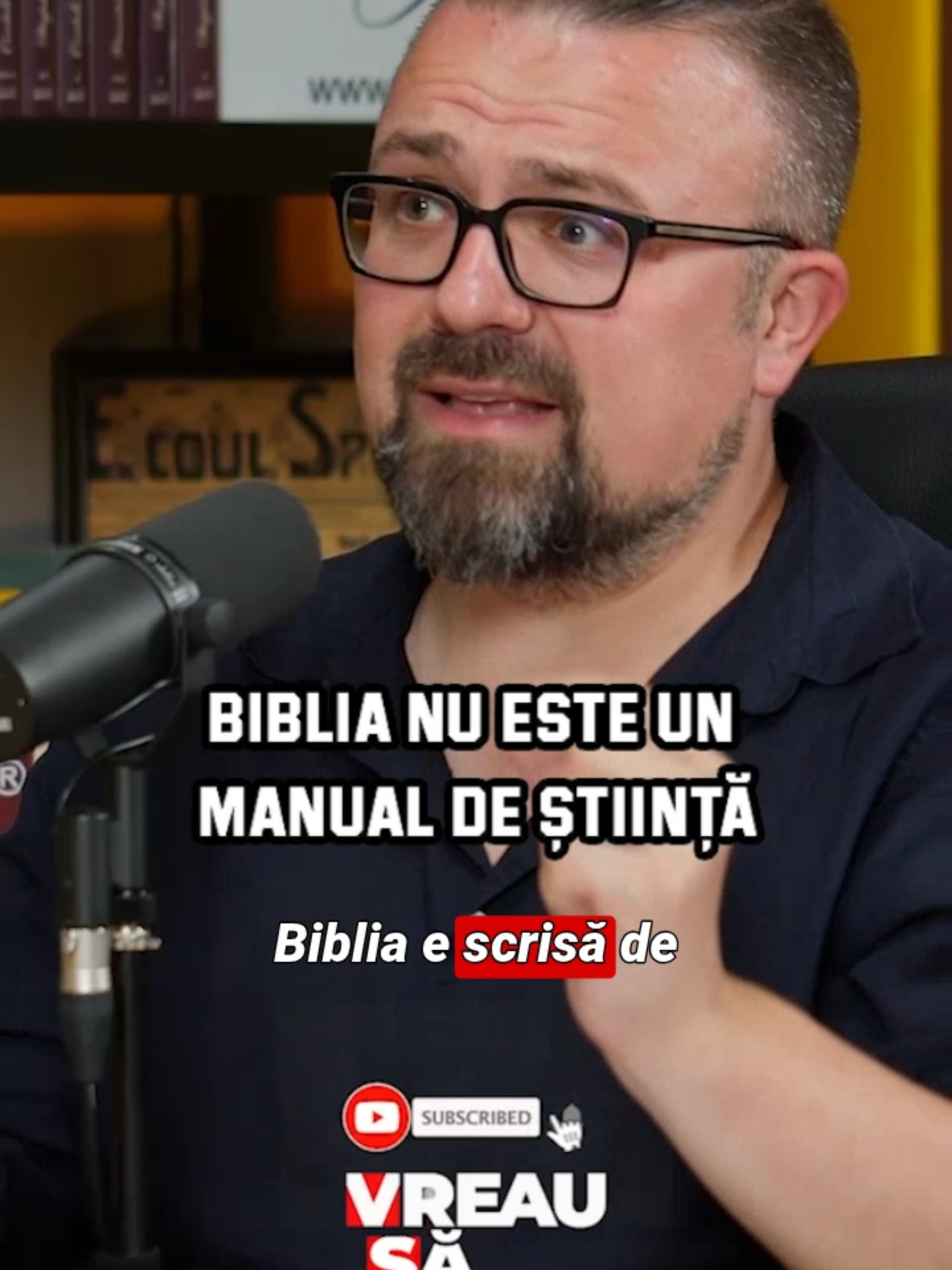 Biblia nu este scrisă Dumnezeu, este scrisă de oameni. Biblia nu este un manual de știință. #fyp #foryoou #vreausastiu #catalinoprisan #damiananfile #olympia #boofmedia